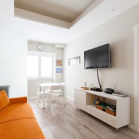 Un Passino Da San Pietro Casa Villa Rome Ruang foto